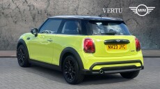 MINI Hatchback 1.5 Cooper Classic Premium 3dr Petrol Hatchback